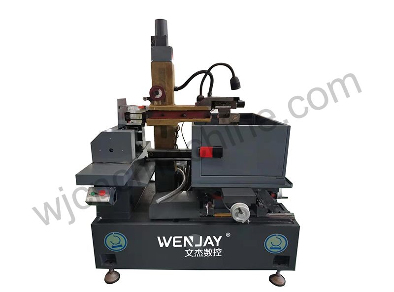 Wire Cutting EDM Holes Machine